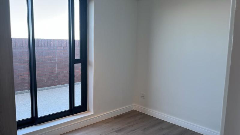 2 Bedroom Property for Sale in Paarden Eiland Western Cape